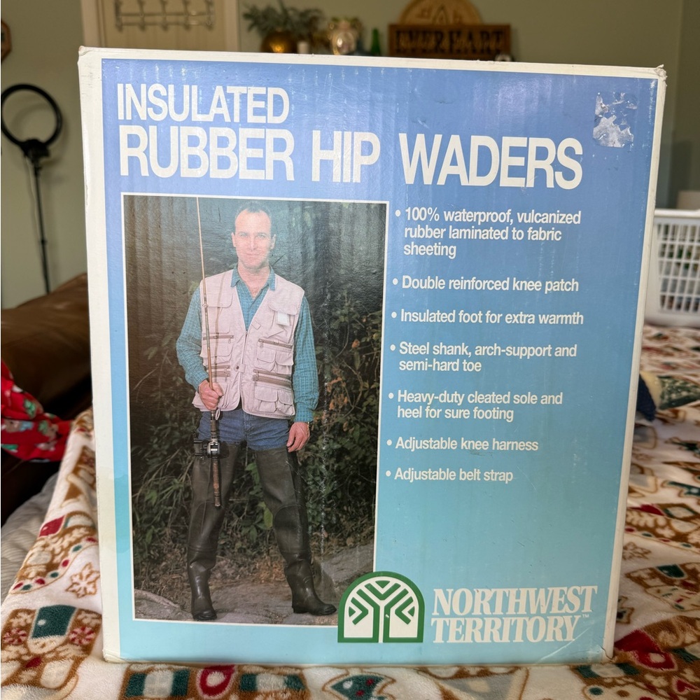 Northwest Territory Green Insulated Rubber Waterproof Hip Waders